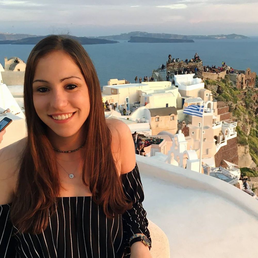 Meet your Posher, Lauren